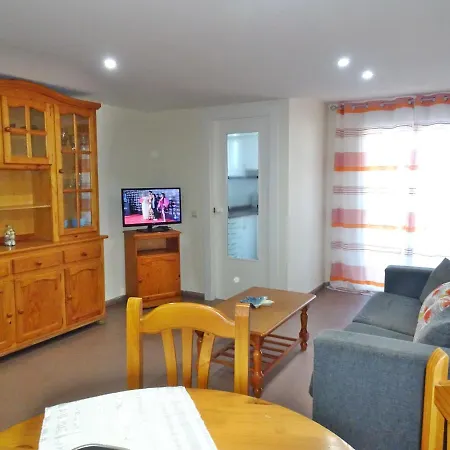 Apartment Capri Gandia Primera Linea - Alquiler Solo Familias