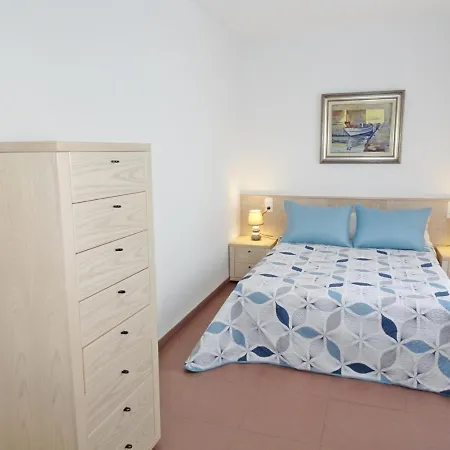 Capri Gandia Primera Linea - Alquiler Solo Familias Apartment *