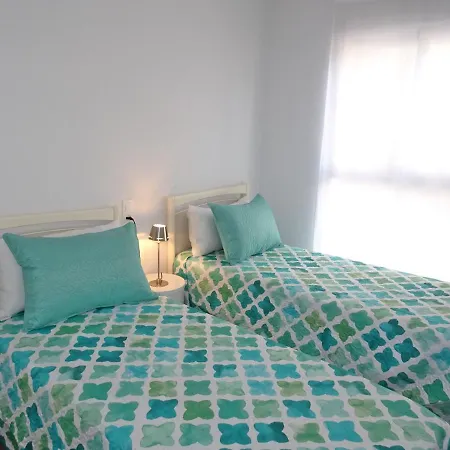 Apartamento Capri Gandia Primera Línea - Alquiler Solo Familias