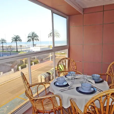 Capri Gandia Primera Línea - Alquiler Solo Familias Apartamento