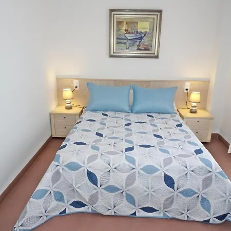 Capri Gandia Primera Línea - Alquiler Solo Familias Apartamento
